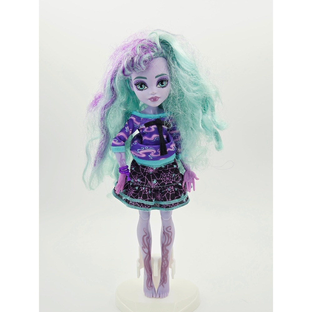 Monster High G3 Creepover Party Twyla Doll Purple Mint Hair Spiderweb Skirt 2022